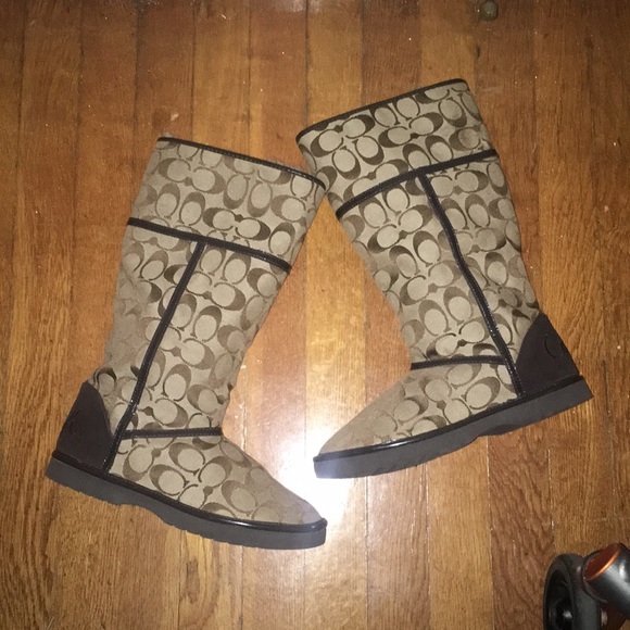 Coach boots - Picture 2 of 3